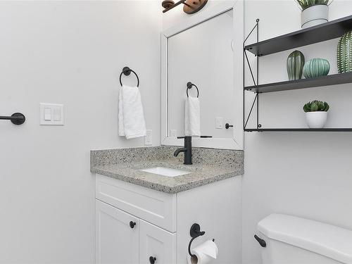 113-2117 Charters Rd, Sooke, BC - Indoor Photo Showing Bathroom