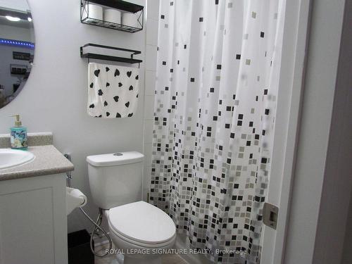 94-5035 Oscar Peterson Blvd S, Mississauga, ON - Indoor Photo Showing Bathroom
