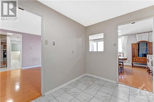 1465 Baseline Road Unit#902, Ottawa, ON - Indoor Photo Showing Other Room