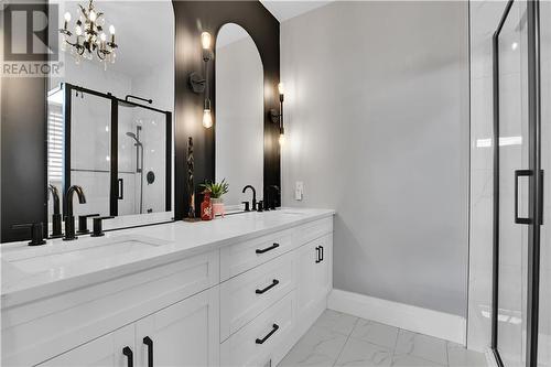 48 Dale Street, Ingleside, ON - Indoor Photo Showing Bathroom