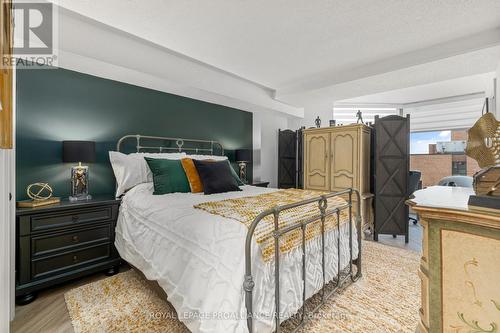#1003 -350 Front St, Belleville, ON - Indoor Photo Showing Bedroom