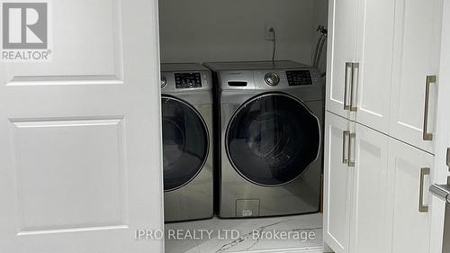 707 - 1320 Mississauga Valley Boulevard W, Mississauga, ON - Indoor Photo Showing Laundry Room