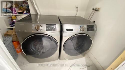 #707 -1320 Mississauga Valley Blvd W, Mississauga, ON - Indoor Photo Showing Laundry Room