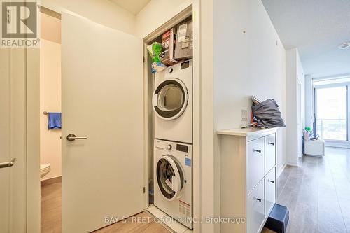 #1106 -32 Forest Manor Rd, Toronto, ON - Indoor Photo Showing Laundry Room