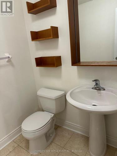 1 - 420 Kenneth Avenue, Toronto, ON - Indoor Photo Showing Bathroom