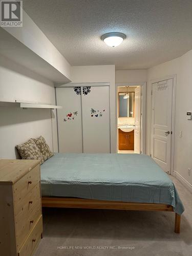 1 - 420 Kenneth Avenue, Toronto, ON - Indoor Photo Showing Bedroom