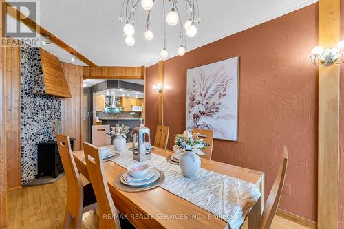 #109 -1001 Cedarglen Gate, Mississauga, ON - Indoor Photo Showing Dining Room