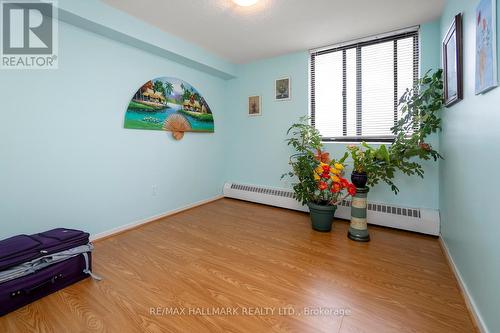 #801 -2542 Argyle Rd, Mississauga, ON - Indoor Photo Showing Other Room