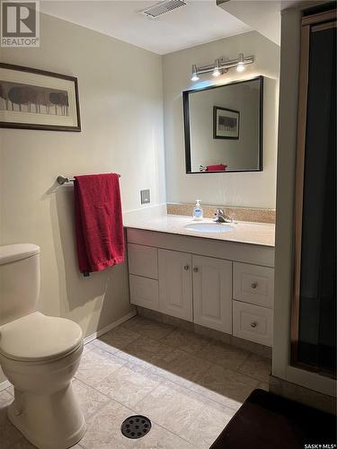 300 3Rd Avenue W, Debden, SK - Indoor Photo Showing Bathroom