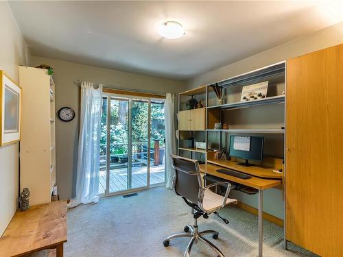 11780 Fairtide Rd, Ladysmith, BC - Indoor Photo Showing Office