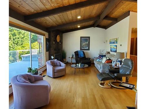 270 Cedar St, Tofino, BC - Indoor Photo Showing Other Room