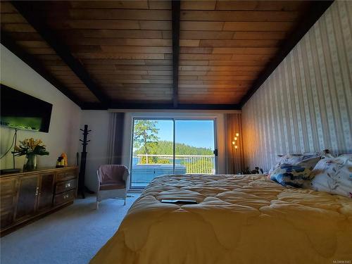 270 Cedar St, Tofino, BC - Indoor Photo Showing Bedroom