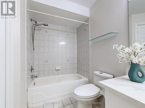 44 Beechgrove Crescent, Markham, ON - Indoor Photo Showing Bathroom