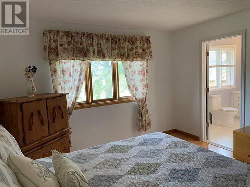 6711 Gilmore Hill Road, Cornwall, ON - Indoor Photo Showing Bedroom