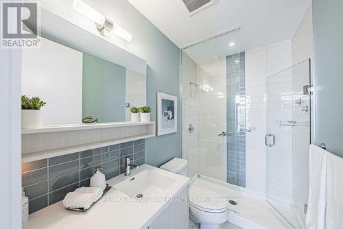 #404 -457 Plains Rd E, Burlington, ON - Indoor Photo Showing Bathroom
