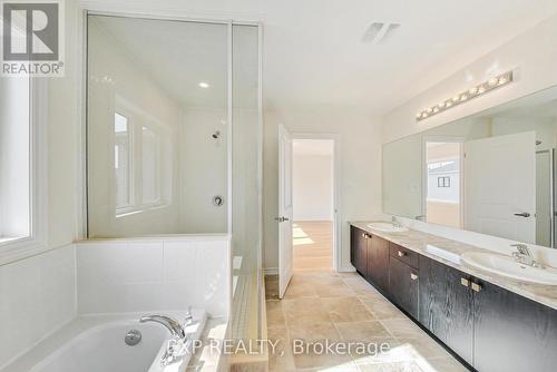 197 Terry Fox Dr, Barrie, ON - Indoor Photo Showing Bathroom