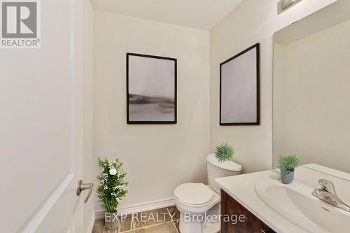 197 Terry Fox Dr, Barrie, ON - Indoor Photo Showing Bathroom