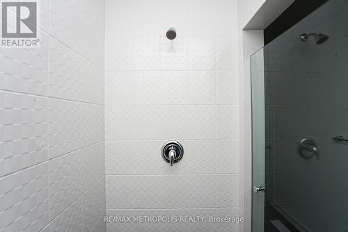 #8 -160 Densmore Rd, Cobourg, ON - Indoor Photo Showing Bathroom