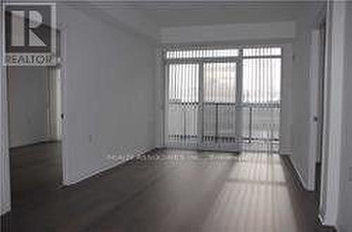 #1503 -55 Oneida Cres, Richmond Hill, ON - Indoor Photo Showing Other Room