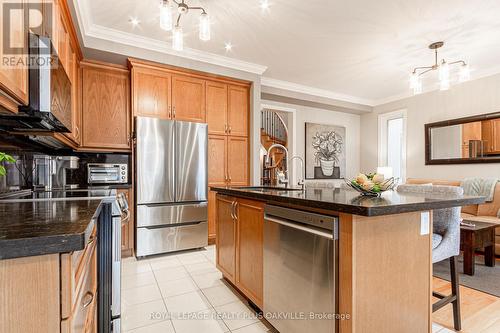 750 Sudgen Terrace Terrace W, Milton, ON - Indoor Photo Showing Kitchen