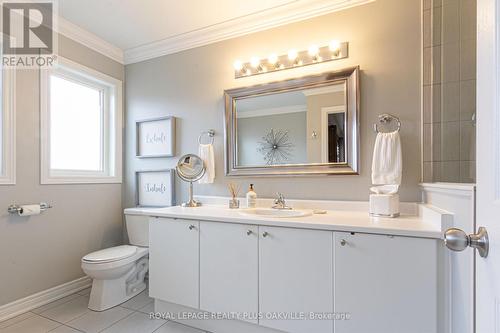 750 Sudgen Terrace Terrace W, Milton, ON - Indoor Photo Showing Bathroom