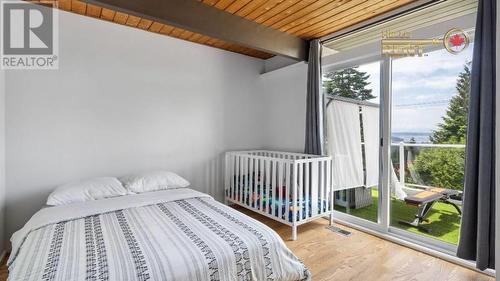442 Monteray Avenue, North Vancouver, BC - Indoor Photo Showing Bedroom