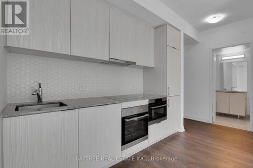 #1616 -158 Front St E, Toronto, ON - Indoor Photo Showing Kitchen
