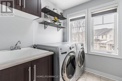 2 Aspenview Ave, Caledon, ON - Indoor Photo Showing Laundry Room