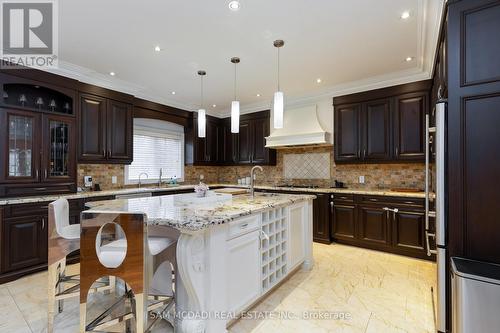 461 Lynd Ave, Mississauga, ON - Indoor Photo Showing Kitchen With Upgraded Kitchen