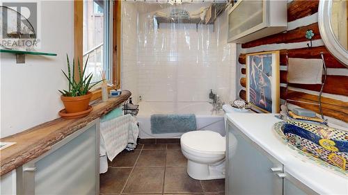 554 Rocky Point Lane, Deep River, ON - Indoor Photo Showing Bathroom