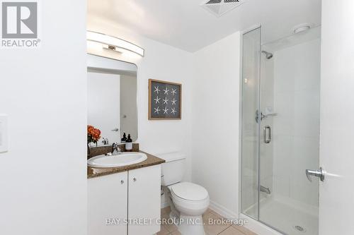1210 - 12 Yonge Street, Toronto, ON - Indoor Photo Showing Bathroom