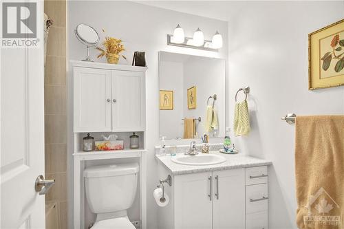 442 Via Verona Street Unit#A, Ottawa, ON - Indoor Photo Showing Bathroom