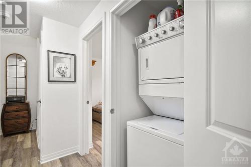 442 Via Verona Street Unit#A, Ottawa, ON - Indoor Photo Showing Laundry Room