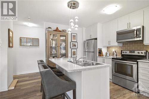 442 Via Verona Street Unit#A, Ottawa, ON - Indoor Photo Showing Kitchen With Double Sink With Upgraded Kitchen