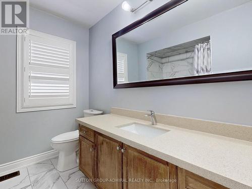 84 Agostino Cres, Vaughan, ON - Indoor Photo Showing Bathroom