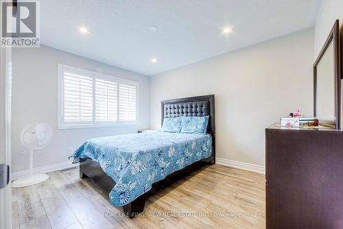 22 Windward Cres, Vaughan, ON - Indoor Photo Showing Bedroom