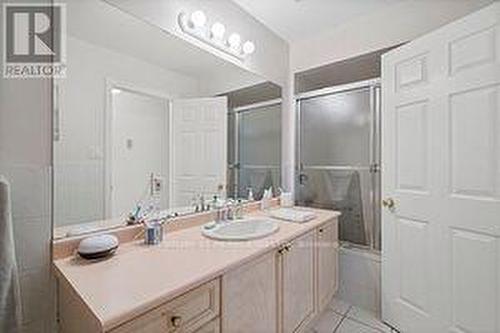 30 Bridlewood Cres, Wasaga Beach, ON - Indoor Photo Showing Bathroom