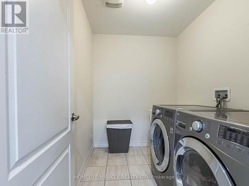 8 Feeder St, Brampton, ON - Indoor Photo Showing Laundry Room