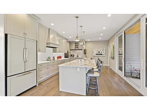 886 Copper Ridge Lane, Windermere, BC - Indoor Photo Showing Kitchen With Upgraded Kitchen