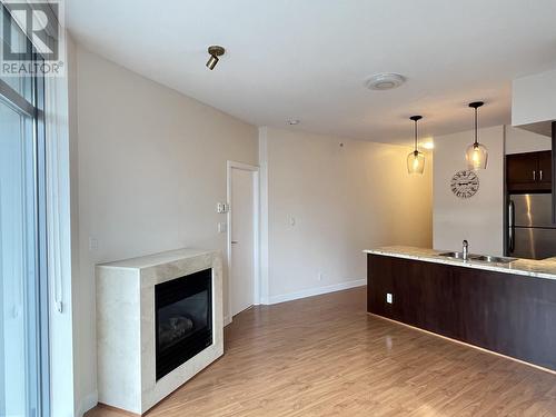 803 1050 Smithe Street, Vancouver, BC - Indoor With Fireplace