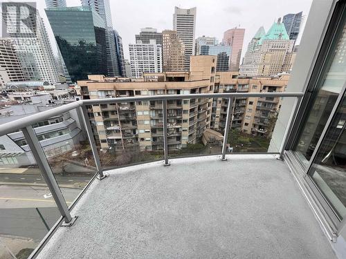 803 1050 Smithe Street, Vancouver, BC - Outdoor
