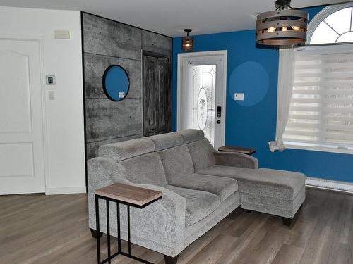 Salon - 2775 Rue De La Concession, Drummondville, QC - Indoor Photo Showing Living Room