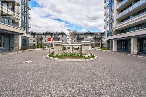 #711 -398 Highway 7  E, Richmond Hill, ON - Outdoor With Balcony