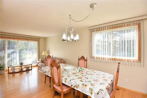 3 Lanscott Place, Hamilton, ON - Indoor Photo Showing Dining Room