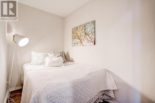 4011 - 197 Yonge Street, Toronto, ON - Indoor Photo Showing Bedroom
