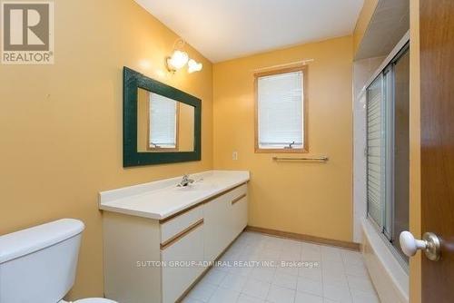 589 Belview Avenue, Vaughan, ON - Indoor Photo Showing Bathroom