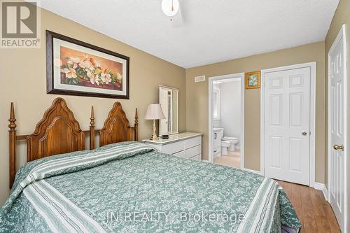 322 Oxbow Park Drive, Wasaga Beach, ON - Indoor Photo Showing Bedroom