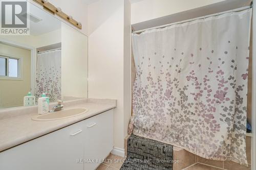 480 Grove Street E, Barrie, ON - Indoor Photo Showing Bathroom