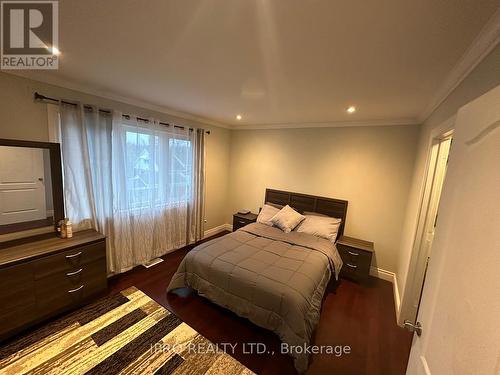 196 Gray Road, Hamilton, ON - Indoor Photo Showing Bedroom