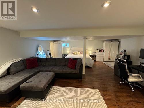 196 Gray Road, Hamilton, ON - Indoor Photo Showing Living Room
